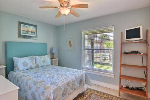 Sea Breeze Suites
