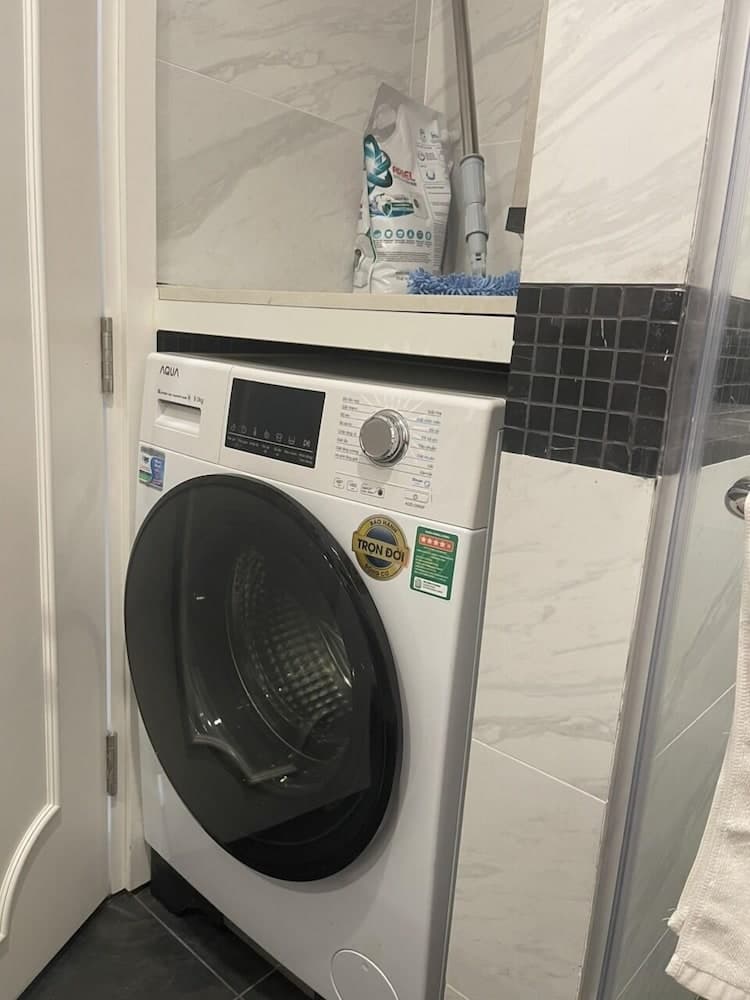 iHome Luxury Apartment in D'eldorado tower