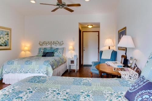 Ocean Cove Inn