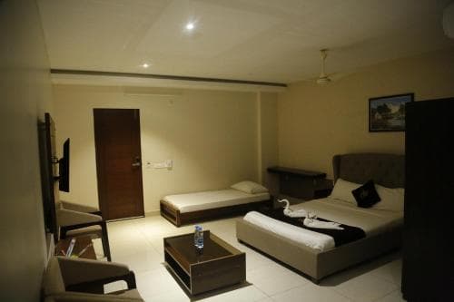 Hotel S Inn