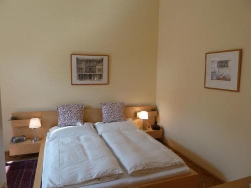Stadtnest Bed & Breakfast