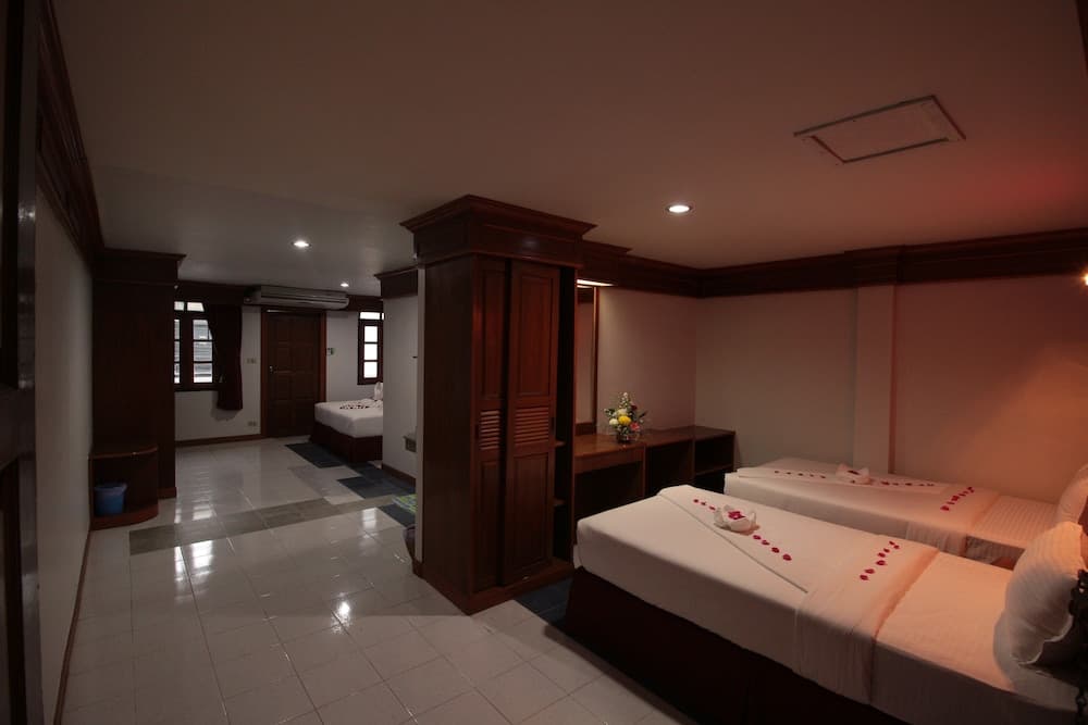 Taj Phuket Inn