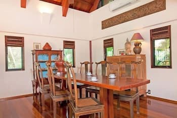 Villa Enlightenment