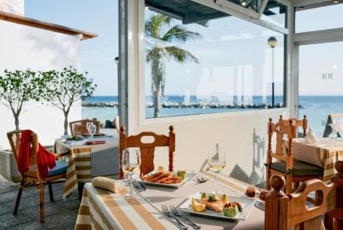 Flamingo Beach Resort