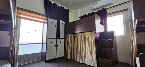 Pizza Street Hostel