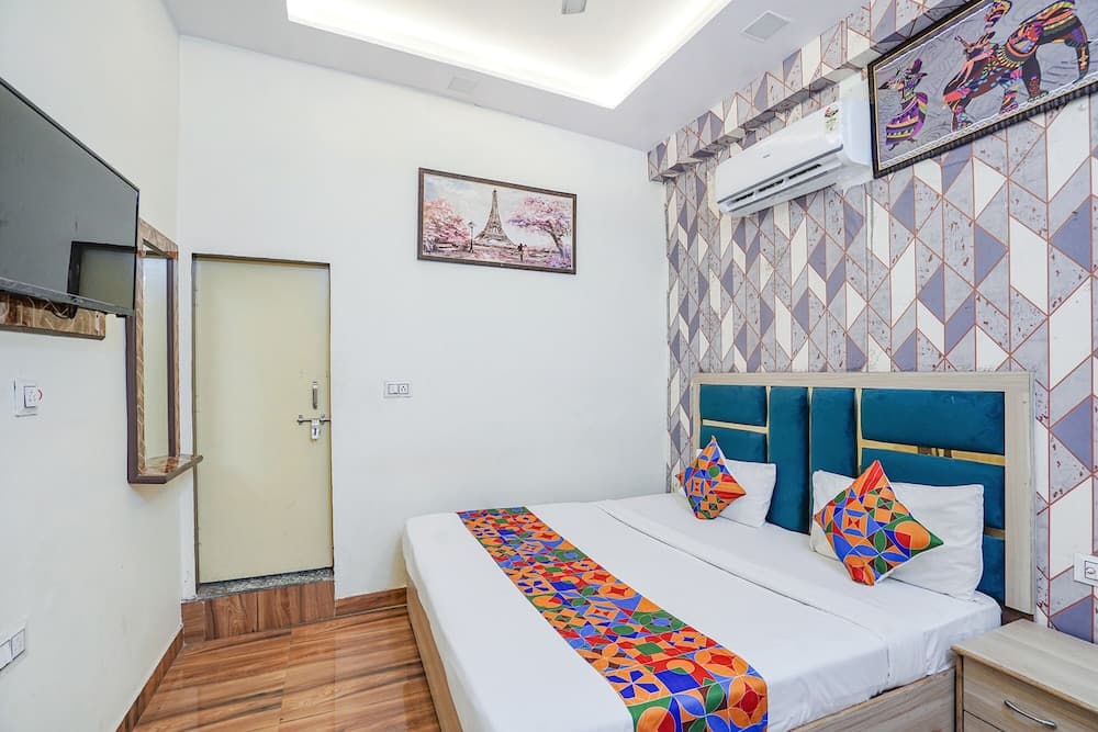 Fabhotel Jimmy Palace