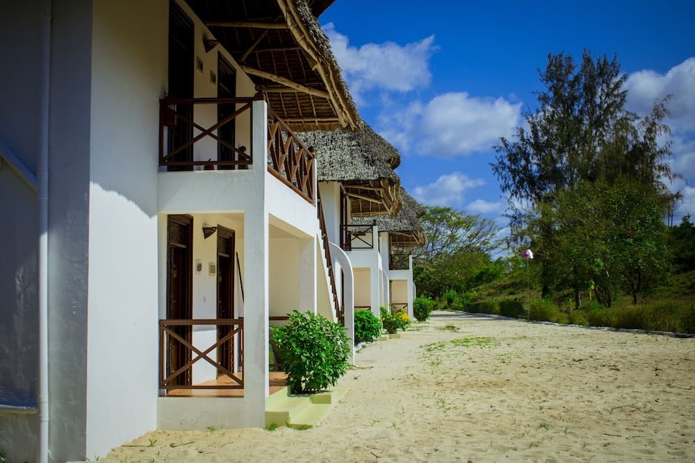Maars Resort Chwaka