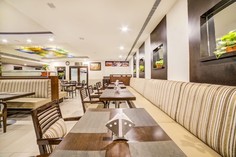 FabHotel Shanbhag