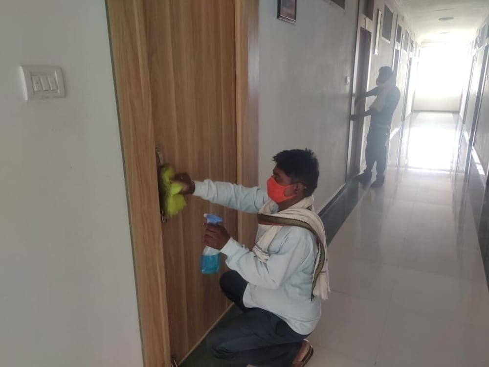 Hotel Parth