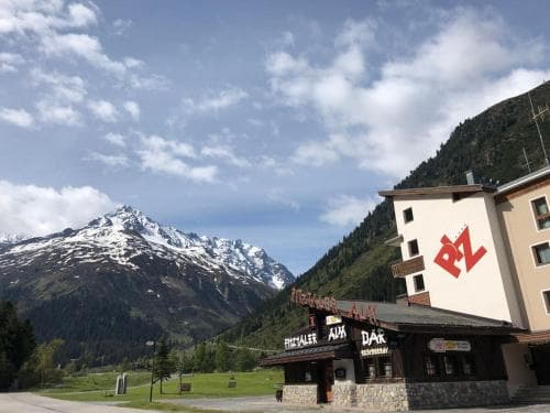 Piz Hotel
