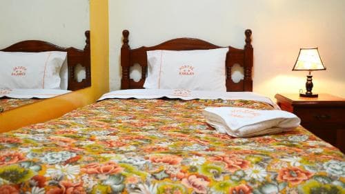 Hostal Karajia