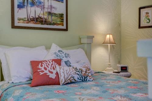Anchor Inn NSB Bed and Breakfast