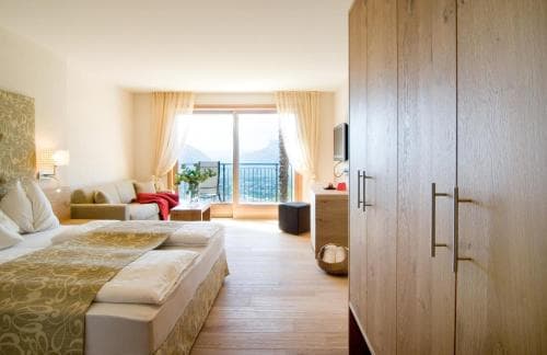 Hotel KronsbÜhel