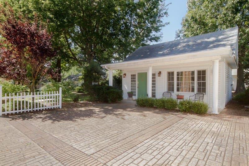 The Dickey House Bed & Breakfast