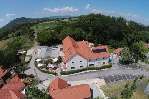 Bak Vendéglo