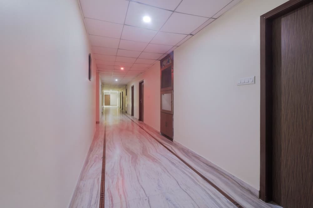 OYO 24535 Hotel Payas