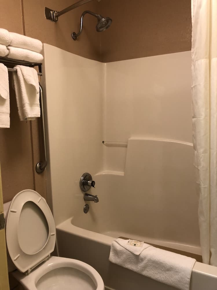 Quality Inn 