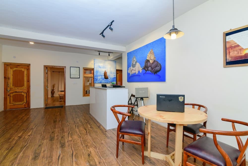 Raybo Hostel