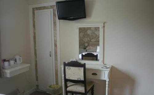 Riverside B&B