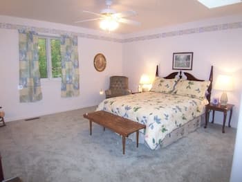 Tree Top Bed & Breakfast