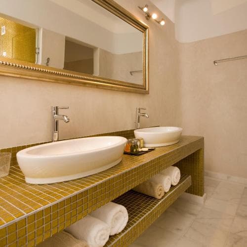 Gold Suites
