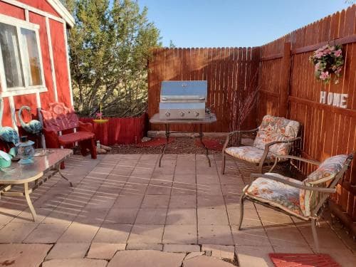 Dumplin Patch Bed & Breakfast