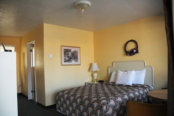 Knights Inn Pendleton
