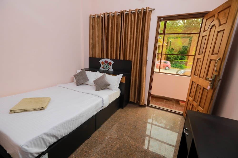 Adona Residency