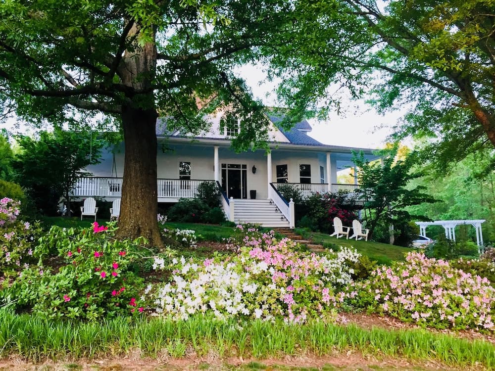 Ava House Bed & Breakfast