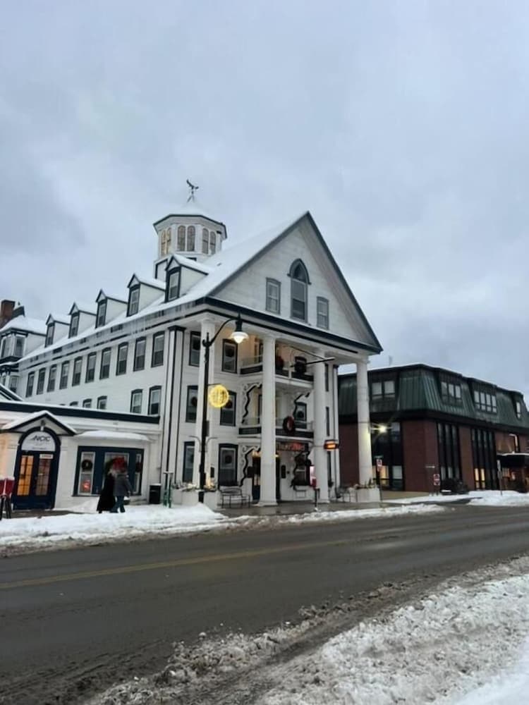 Thayers Inn