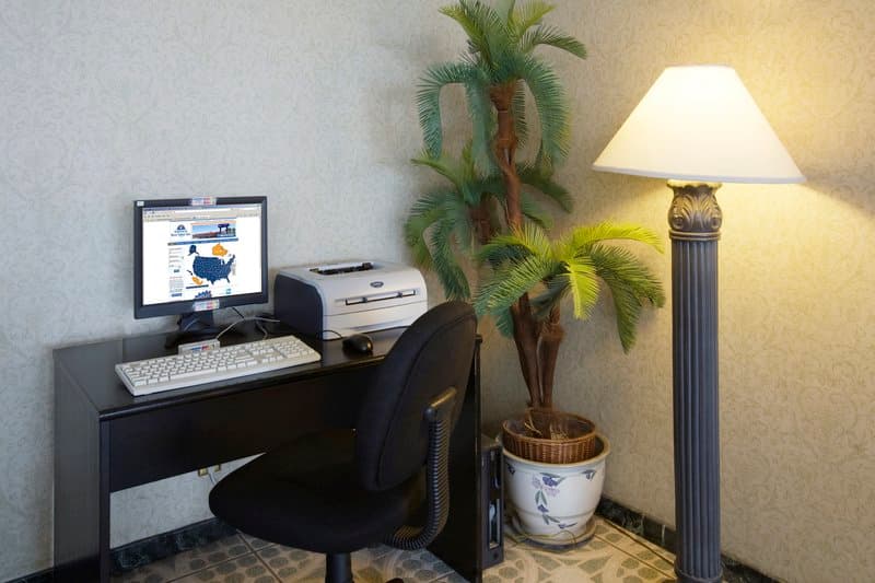 Studio 6 Commerce