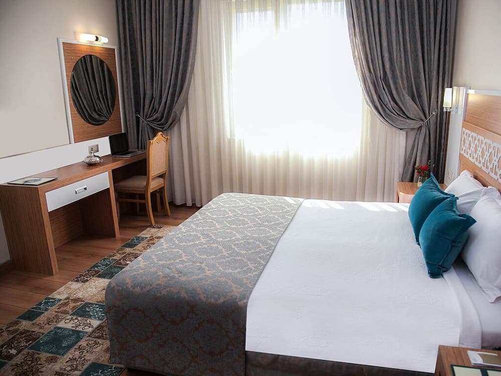 Met Gold Hotel