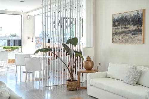 Maritimo Beach Hotel