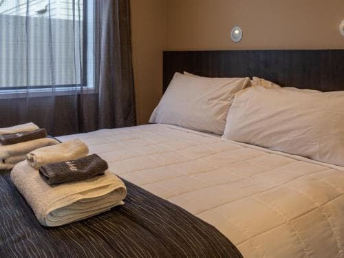 Paroa Hotel