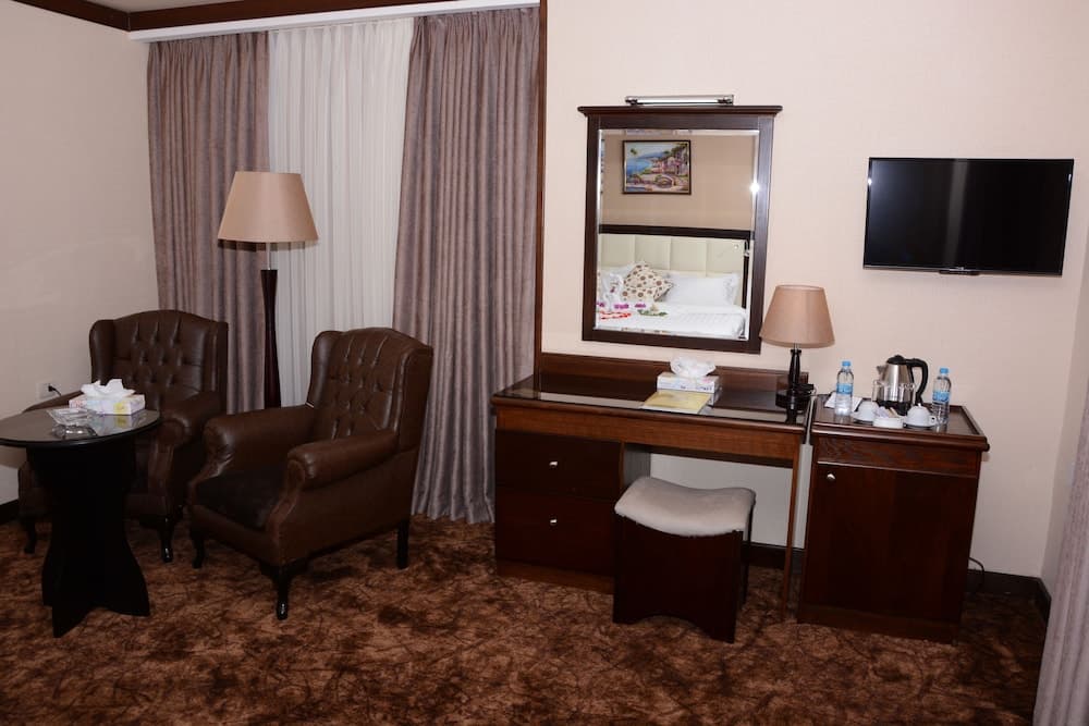Rojina Hotel
