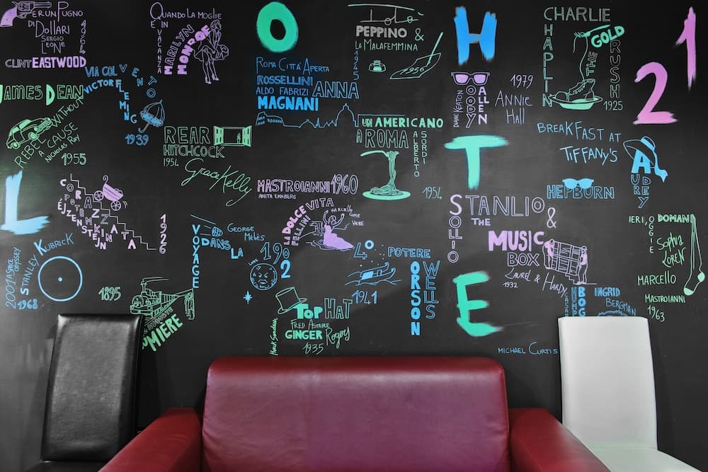 Twentyone Hotel