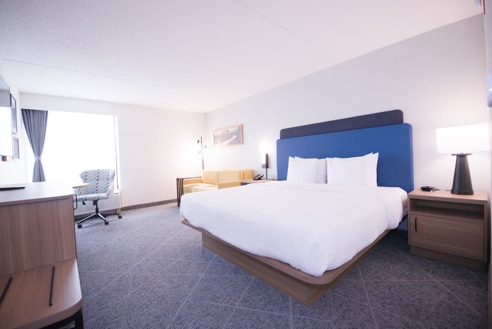 Hampton Inn Chicago-Carol Stream