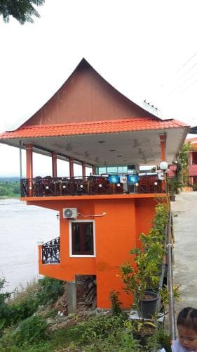 Houay Xai Riverside Hotel