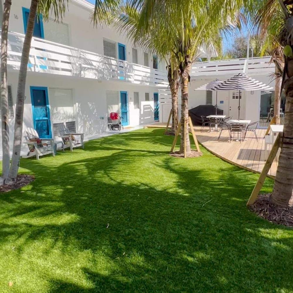 Sea Spray Inn