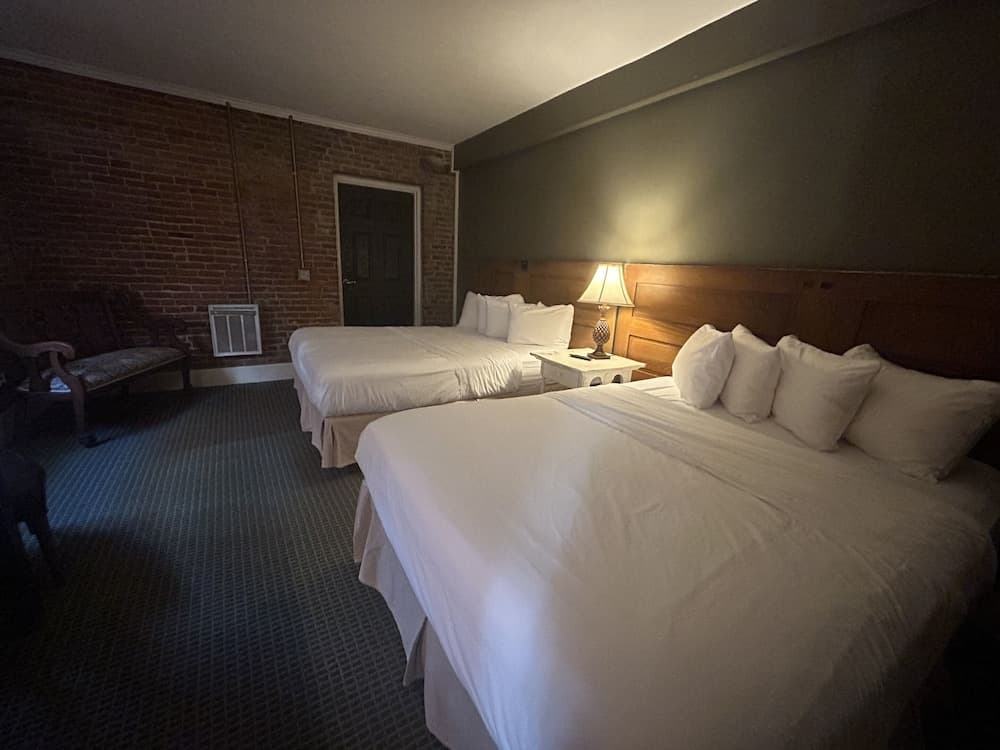 William Watson Hotel