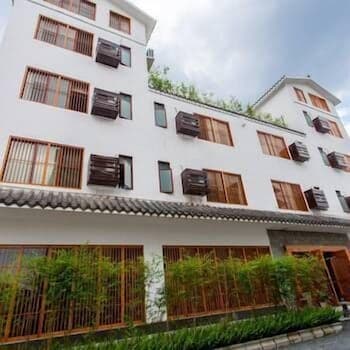 Danxia Yinxiang Chain Inn
