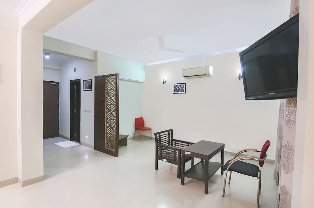 Fabhotel Rivlet Inn