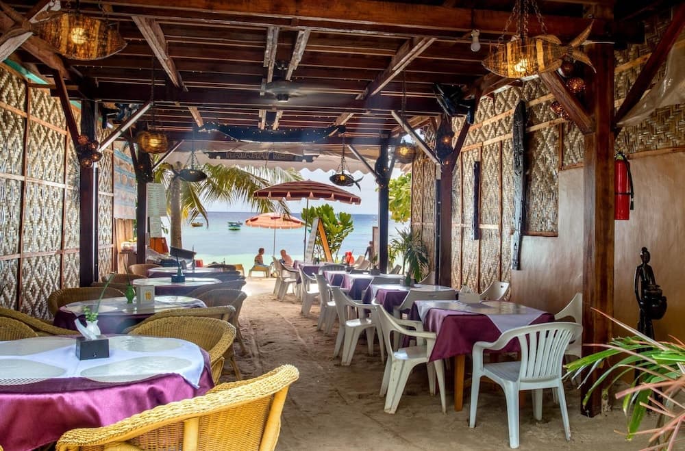 Hayahay Resort