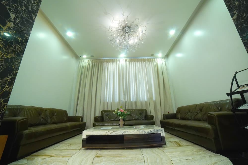 Alexander Luxury Hotel