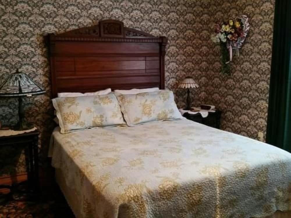 Geiger Victorian Bed and Breakfast