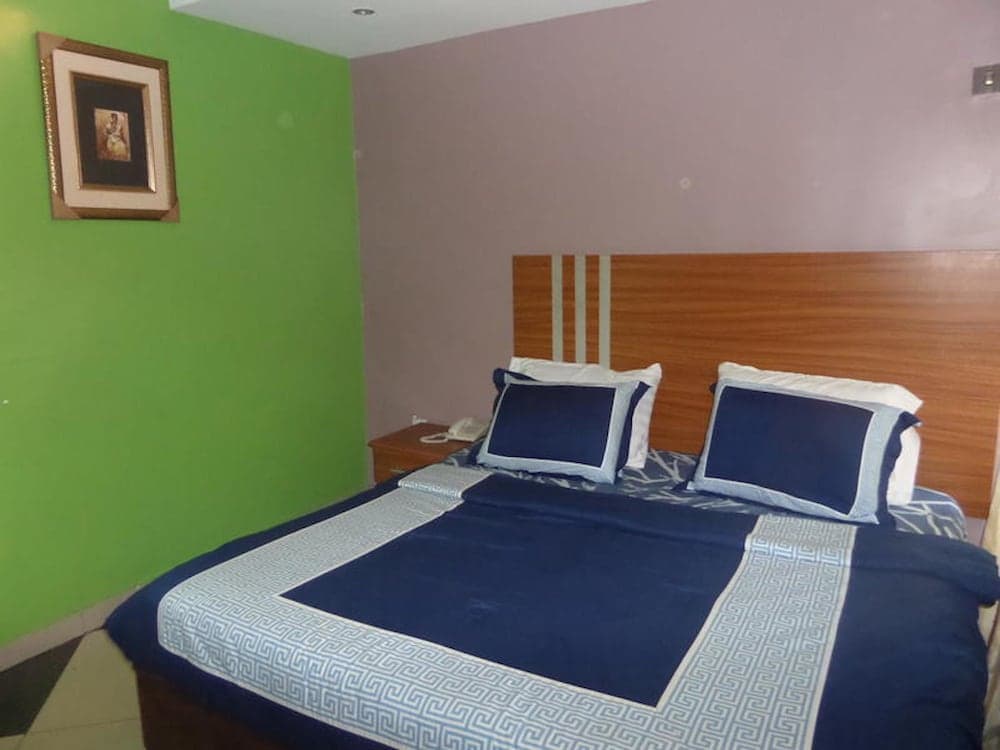 A2 Suites