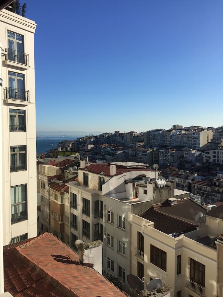 Omar Sultan Suites