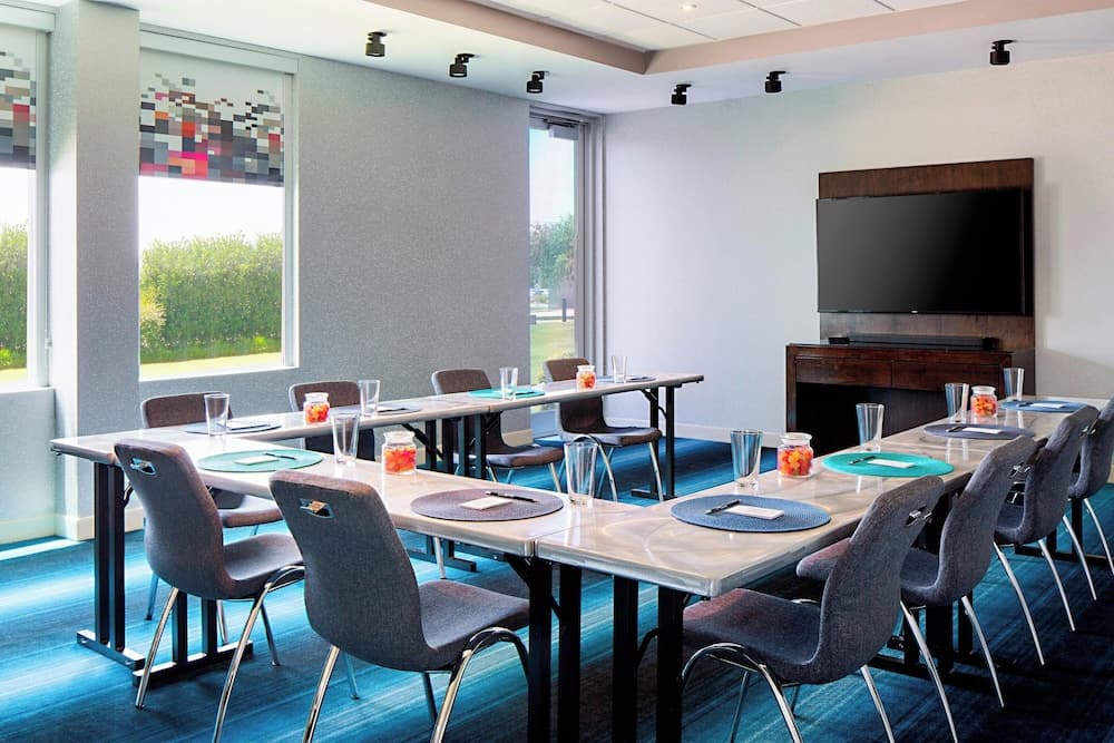 Aloft Plano