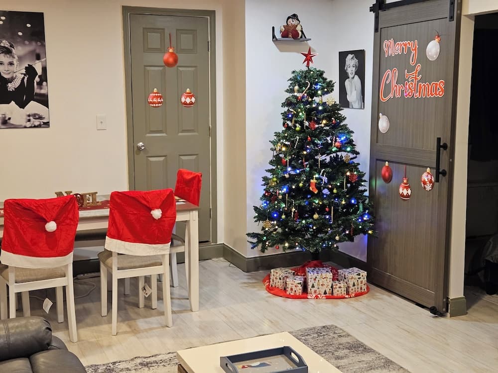 Modern 3BR Condo - Heart of ATL