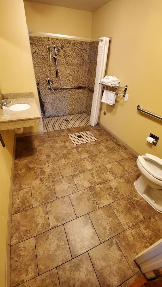 Delmonico Motel